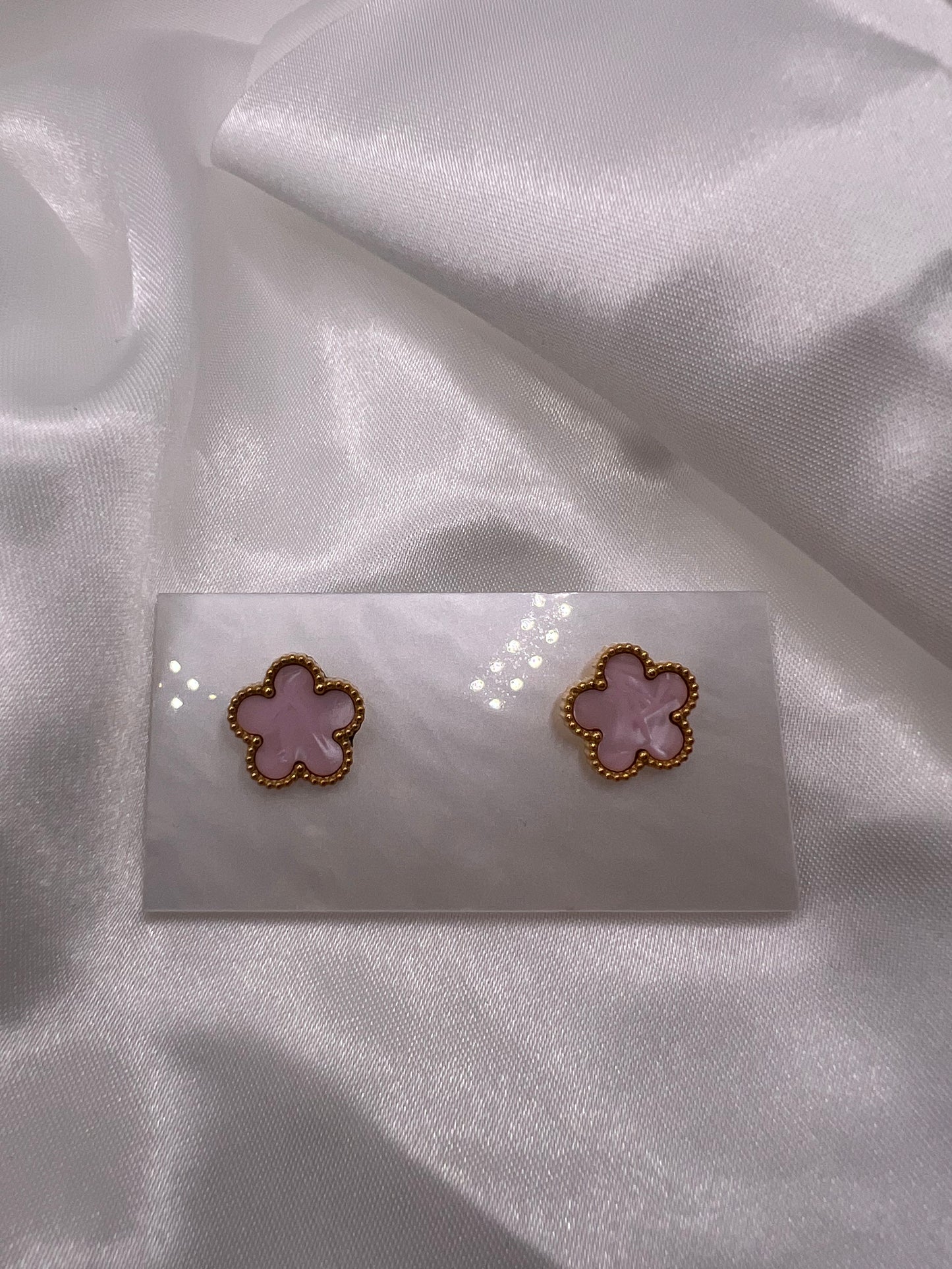 Boucle d’oreille trèfle rose