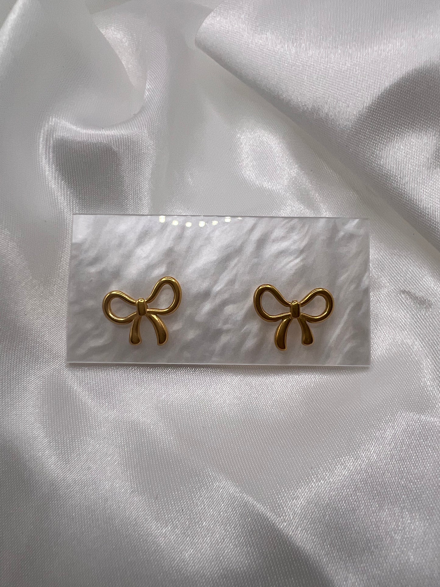 Boucle d’oreille noeud