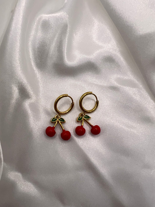 Boucle d’oreille cerise