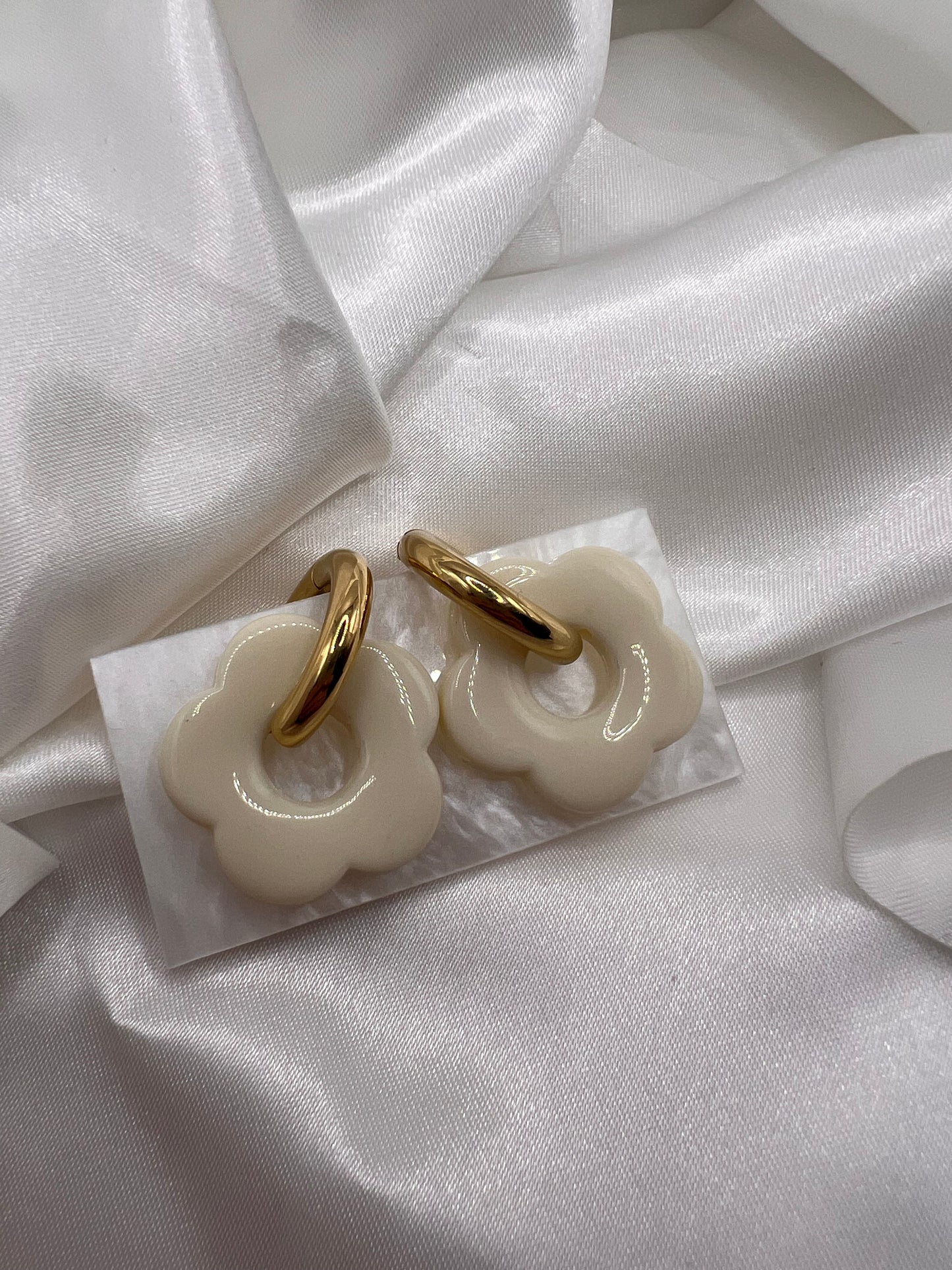 Boucle d’oreille fleur